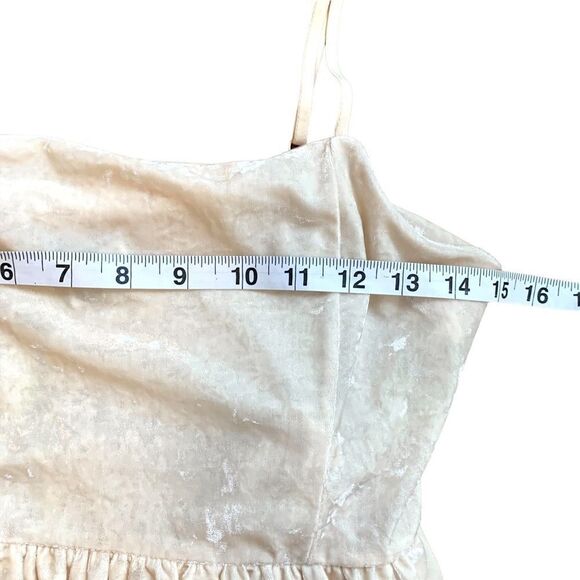 AMERICAN Eagle Velvet Cami - Picture 8 of 11